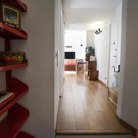 Bright And Spacious Penthouse With Private Terrace 公寓 *