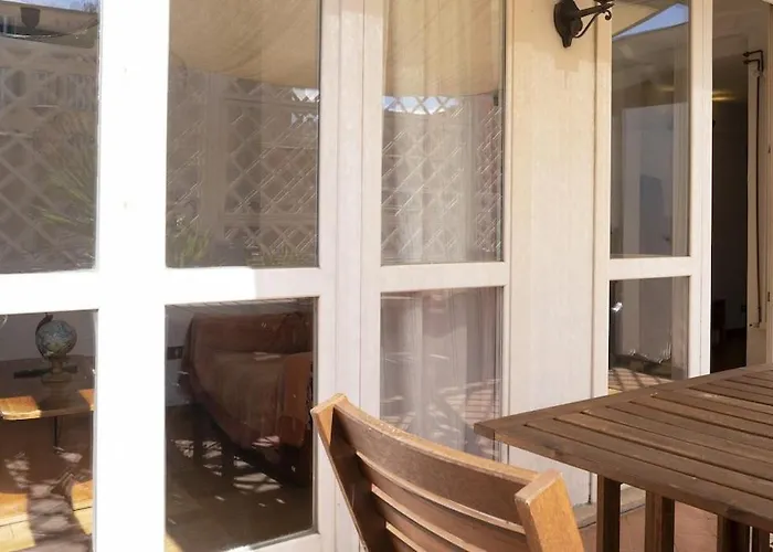 Bright And Spacious Penthouse With Private Terrace