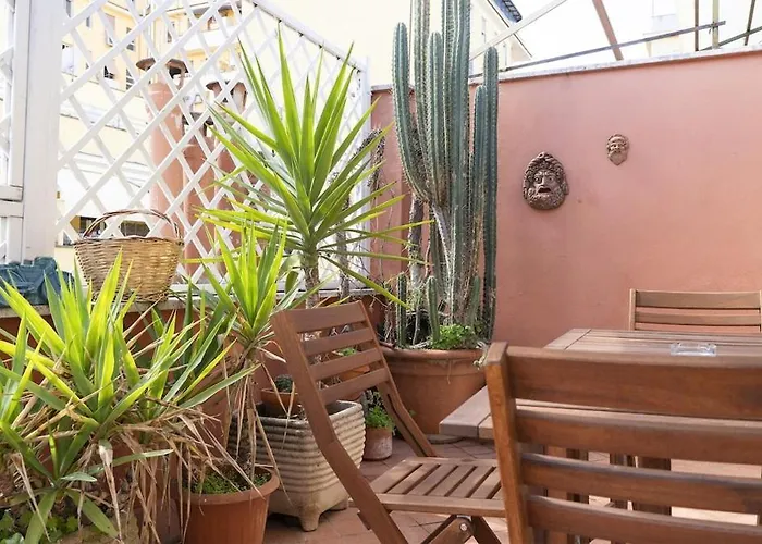 Bright And Spacious Penthouse With Private Terrace Rom